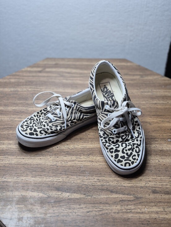 Vans Shoes - Vans Era Safari Animal Print Women's 7.5 Sneaker Skate Shoes -euc-